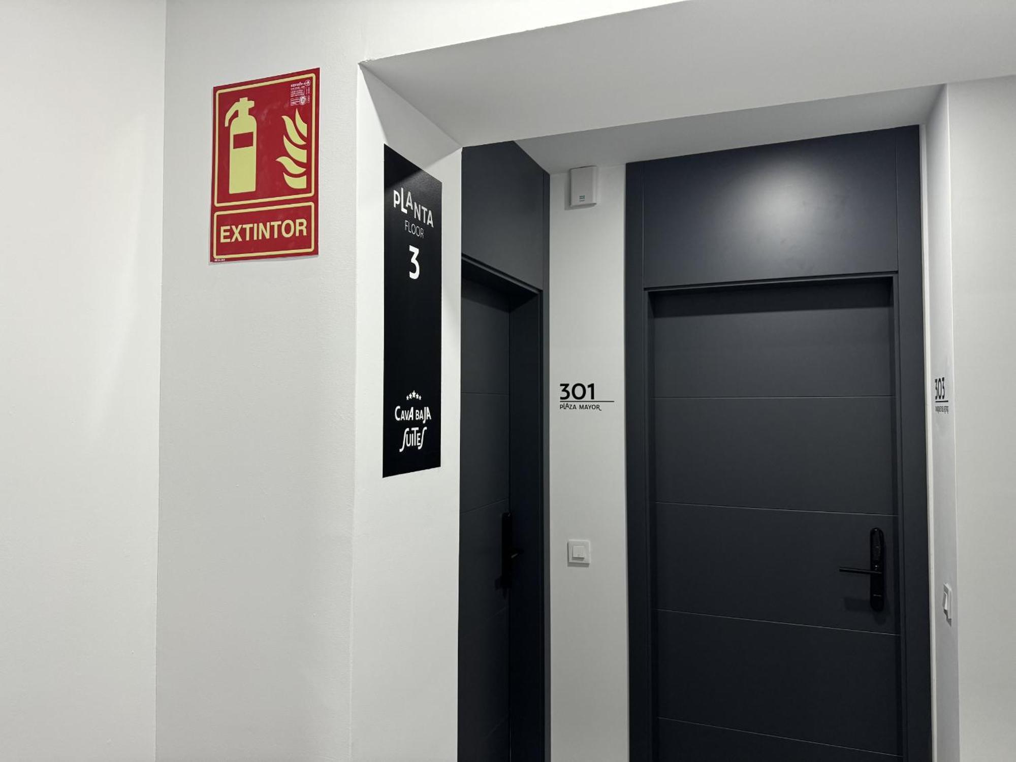 Cavabajasuites Madrid Exteriör bild