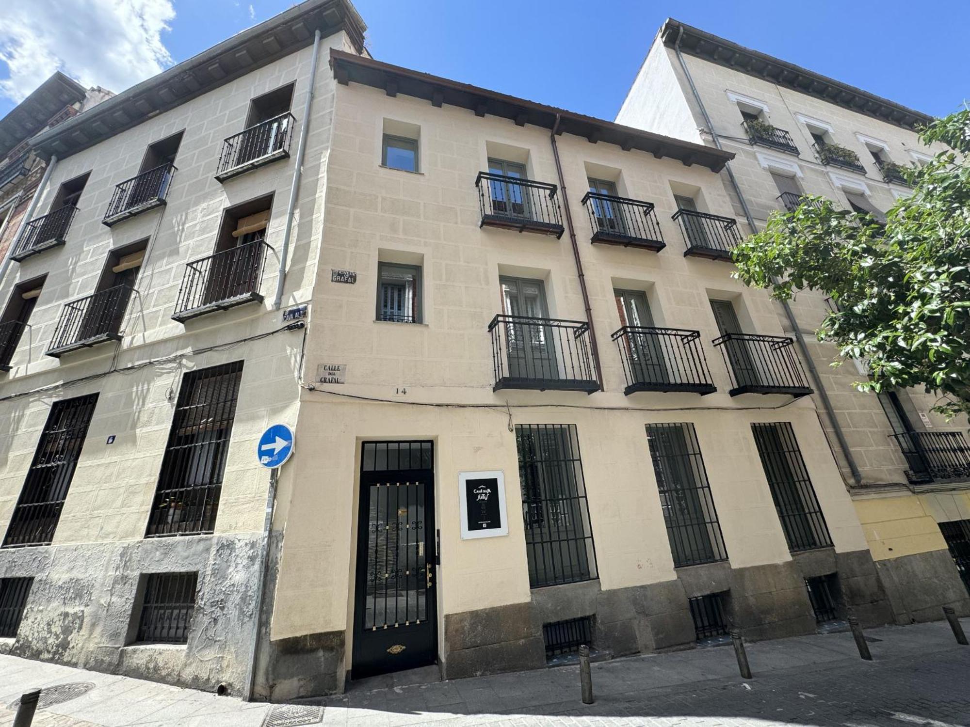 Cavabajasuites Madrid Exteriör bild